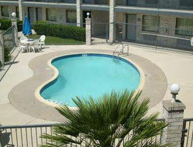 Days Inn Windcrest By Wyndham San Antonio Extérieur photo